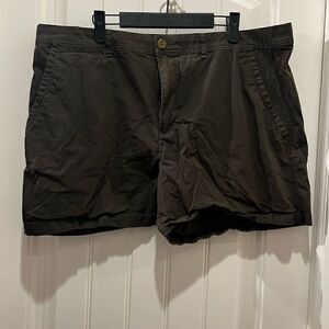 Banana Republic size 18 5” inseam shorts
